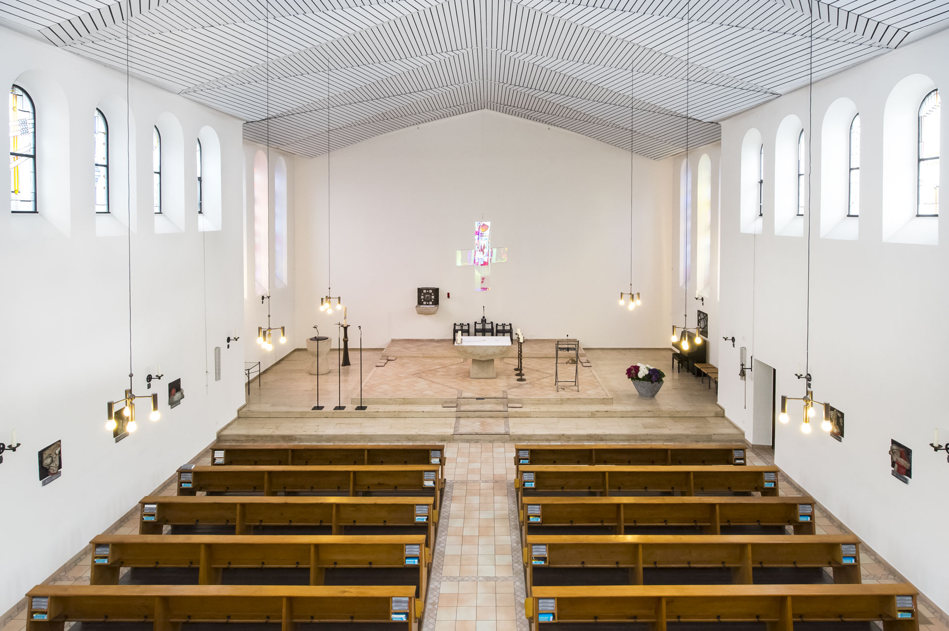 Farbkonzept und Neugestaltung der Kath. Pfarrkirche St. Patrokli, Dortmund-Kirchhörde